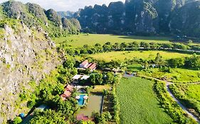 Trang An Lotus Lake Homestay